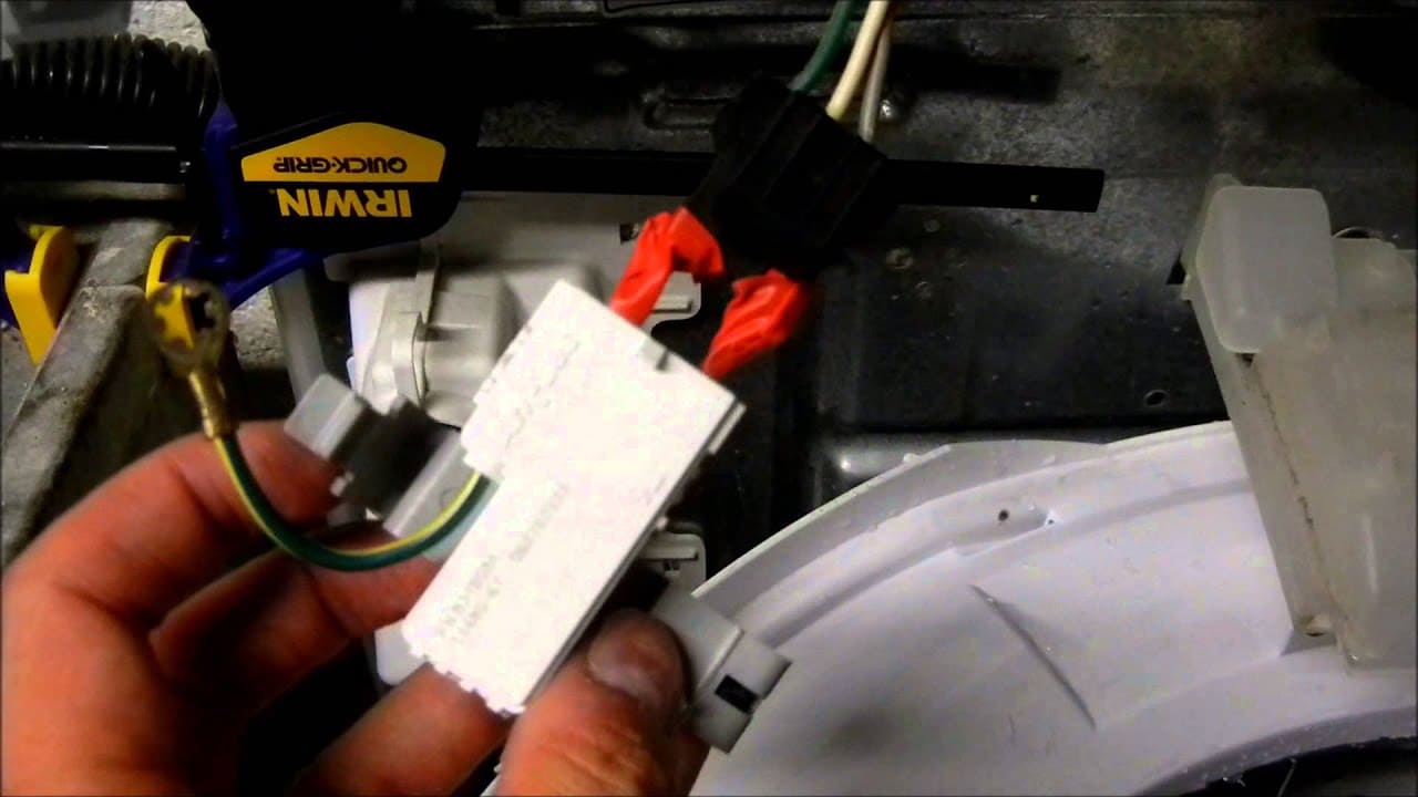 How to replace the washing machine lid switch